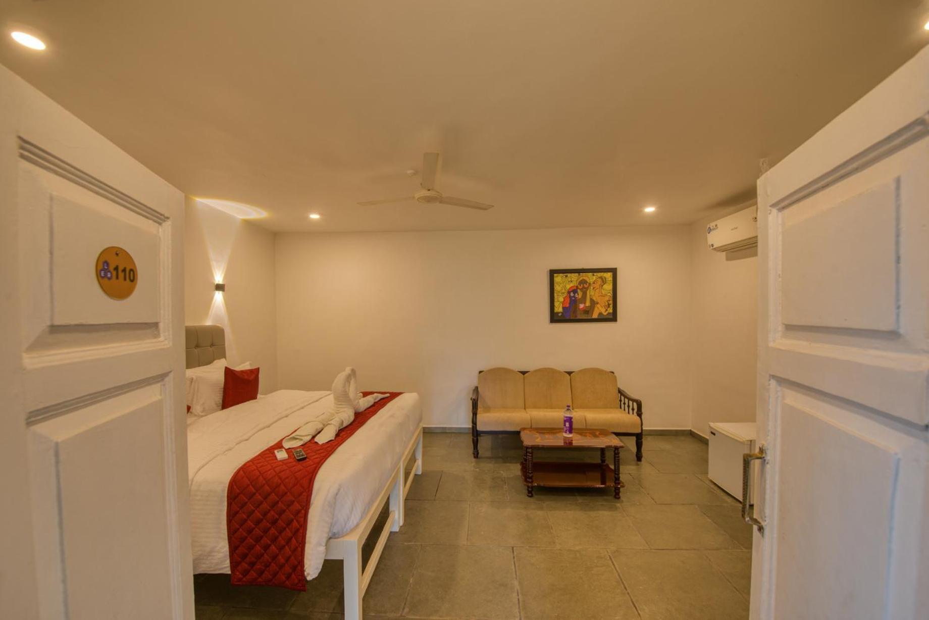 Le Epic Resort Virāmpattinam Extérieur photo