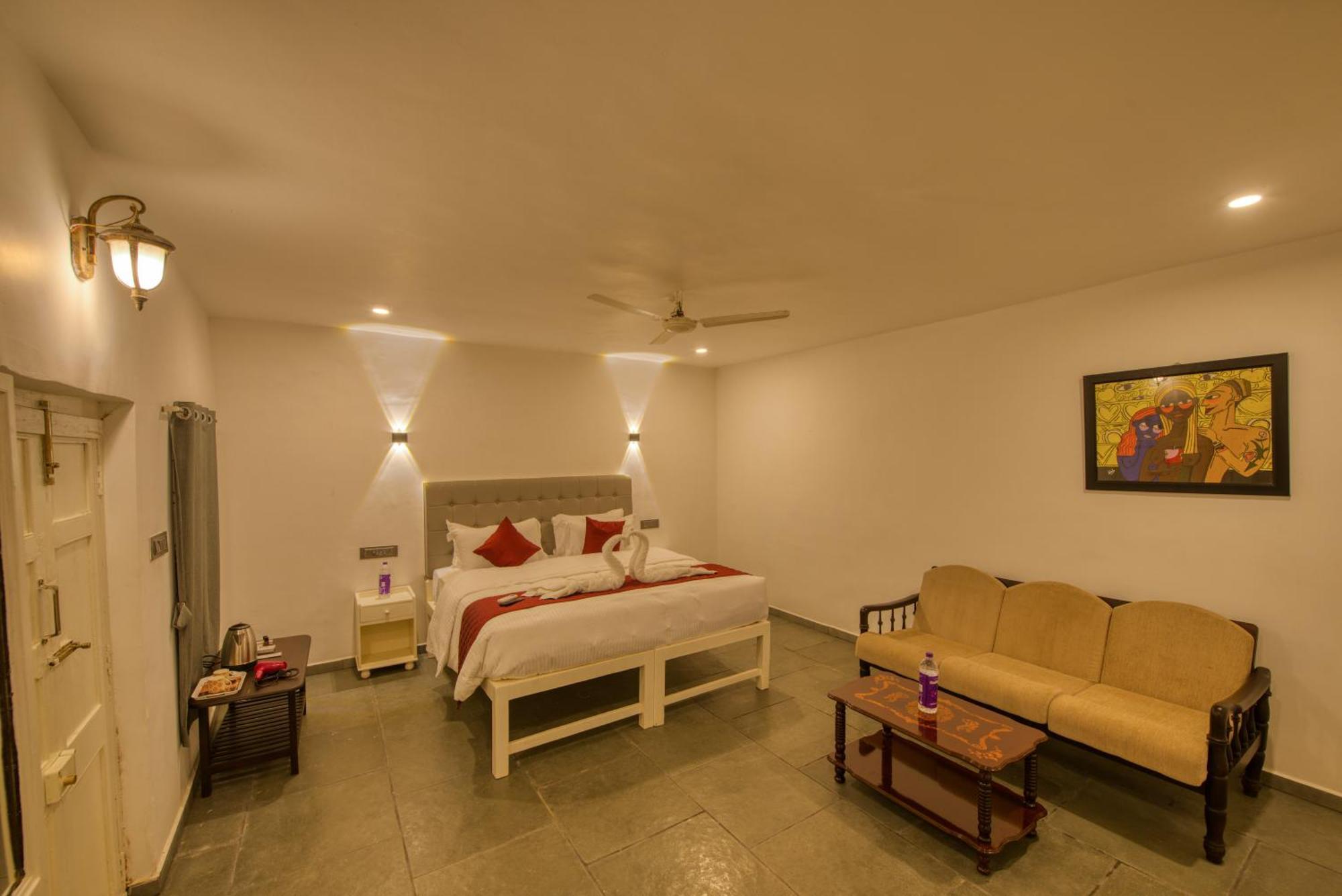Le Epic Resort Virāmpattinam Extérieur photo